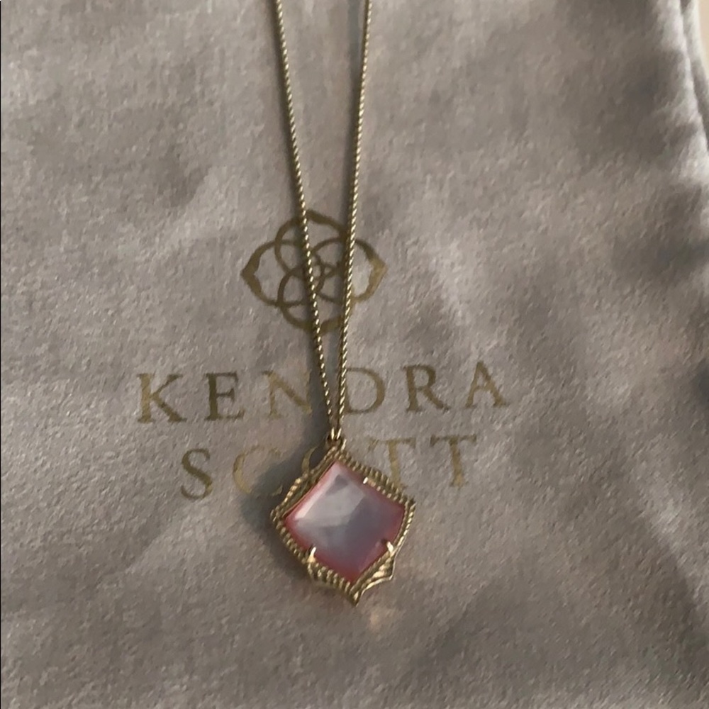 Kendra Scott Necklace